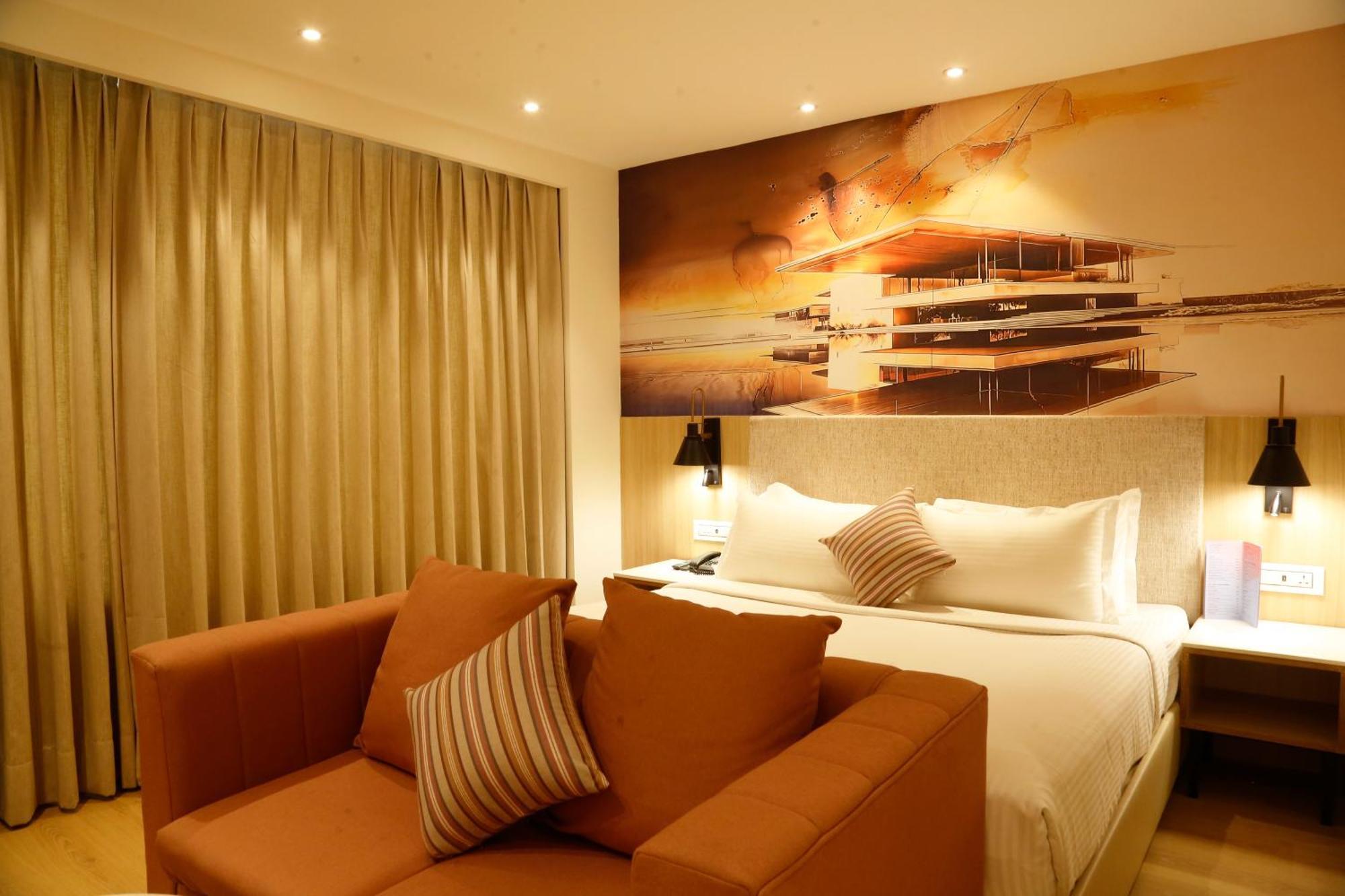 Tulip Inn Zirakpur Exteriör bild
