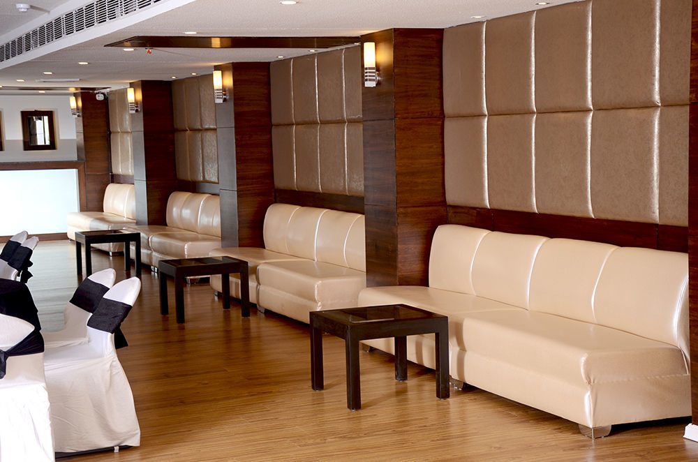 Tulip Inn Zirakpur Exteriör bild