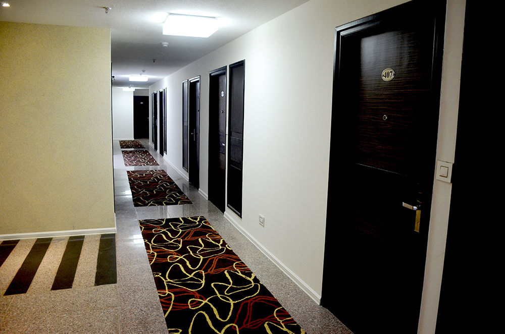 Tulip Inn Zirakpur Exteriör bild